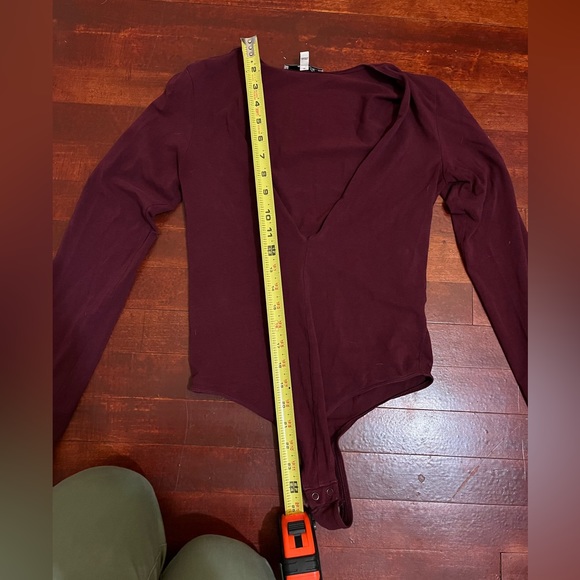 Express One Eleven Low Cut Thong BodySuit Burgundy Size Small - Picture 6 of 6